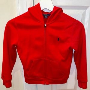 Boy hoodie size: 4/5 years old